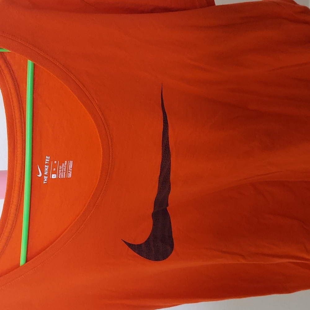 Nike tee ladies xl